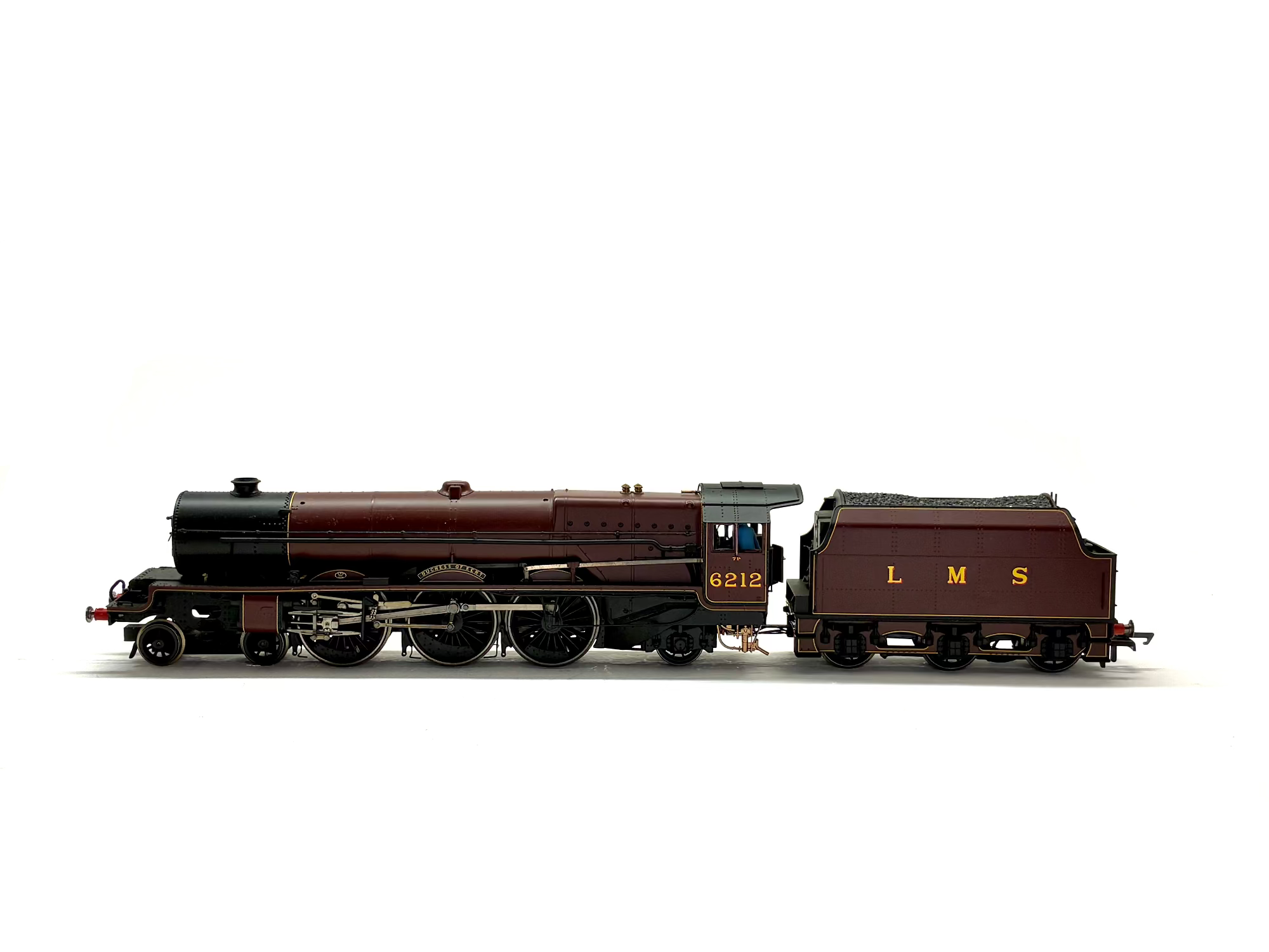 Hornby R3854 Class 8P Princess Royal 4-6-2 6212 'Duchess of Kent' in LMS crimson lake