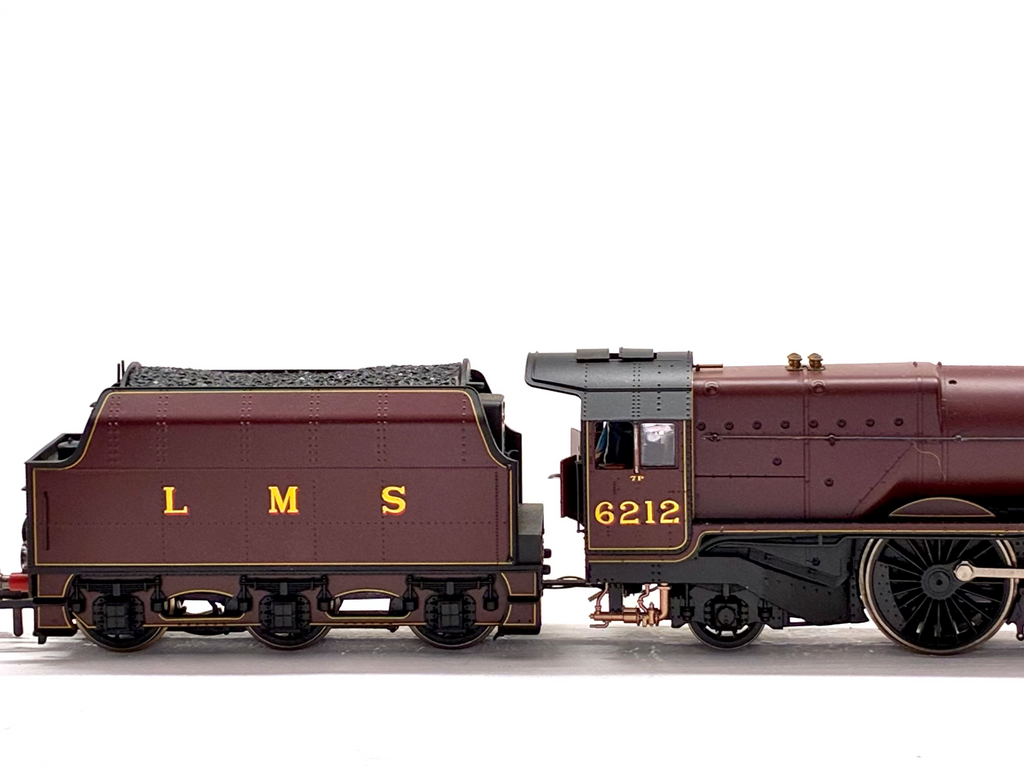 Hornby R3854 Class 8P Princess Royal 4-6-2 6212 'Duchess of Kent' in LMS crimson lake