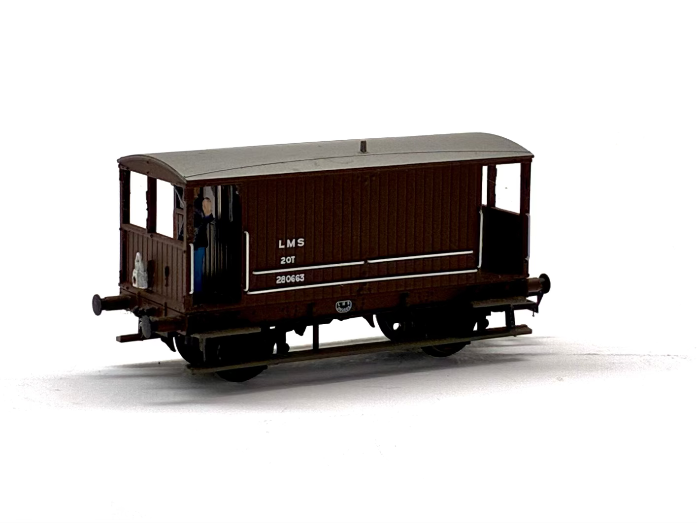 Bachmann Branchline 38-553 Midland 20T Brake Van LMS Bauxite