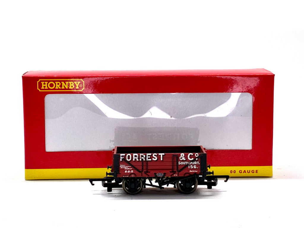 Hornby R6593 4 Plank Wagon "Forrest & Co. Southport"