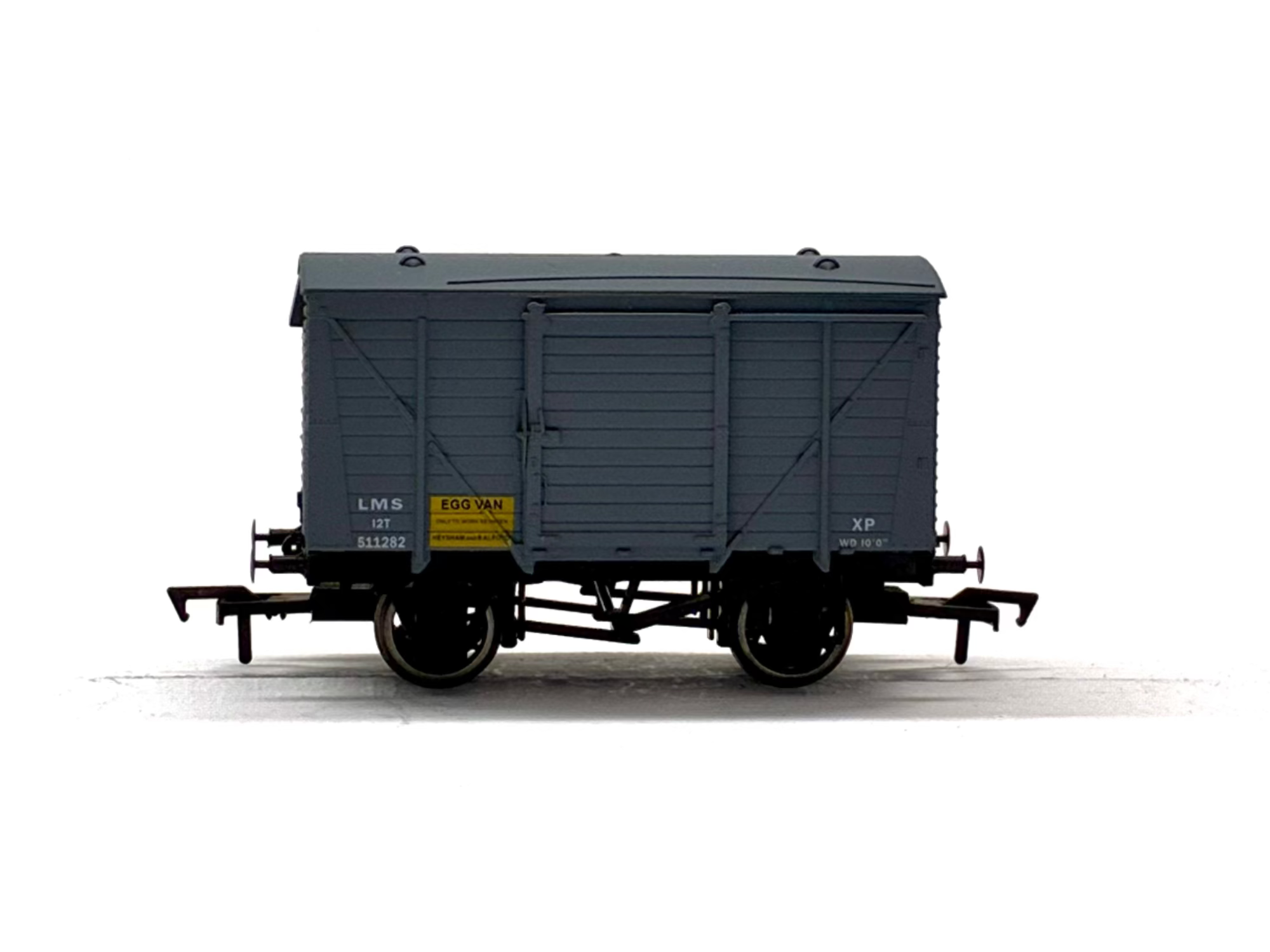 Dapol 4F-011-011 12-ton ventilated egg van in LMS grey 511282