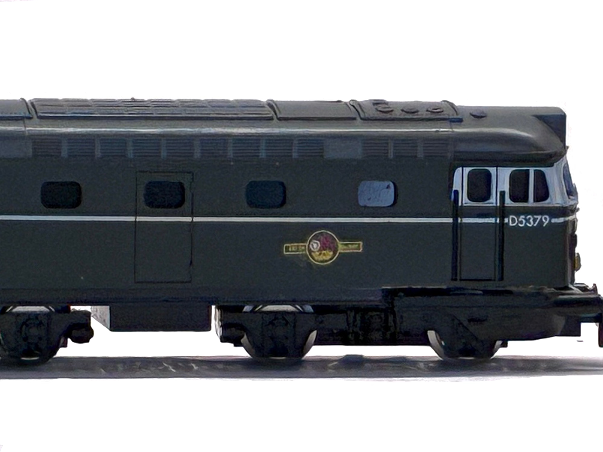 Minitrix N204 Class 27 D5379 in BR green