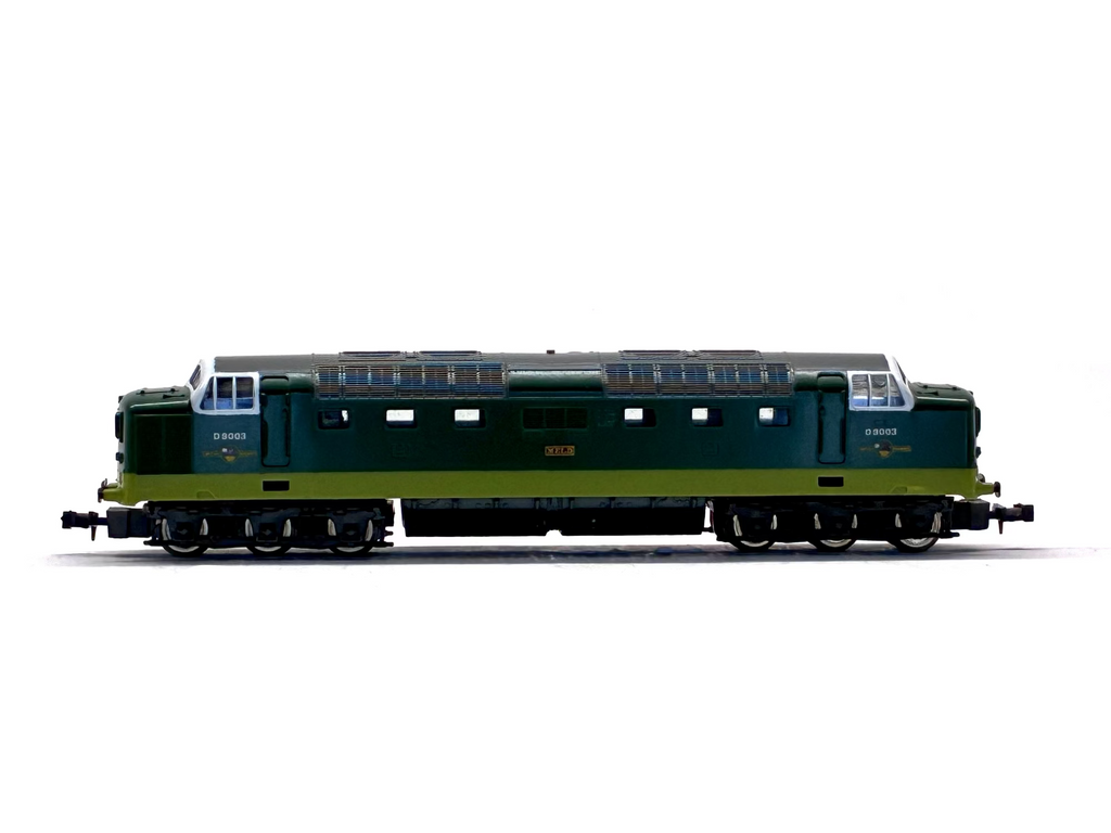 Lima 253 Class 55 Deltic D9003 'Meld' in BR Green