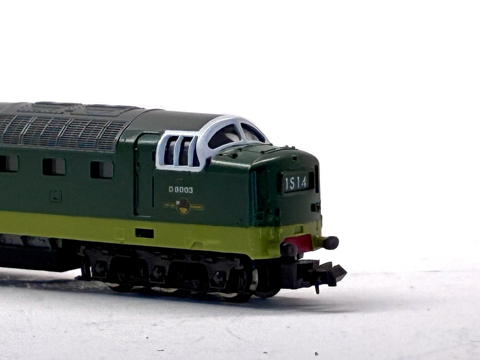 Lima 253 Class 55 Deltic D9003 'Meld' in BR Green