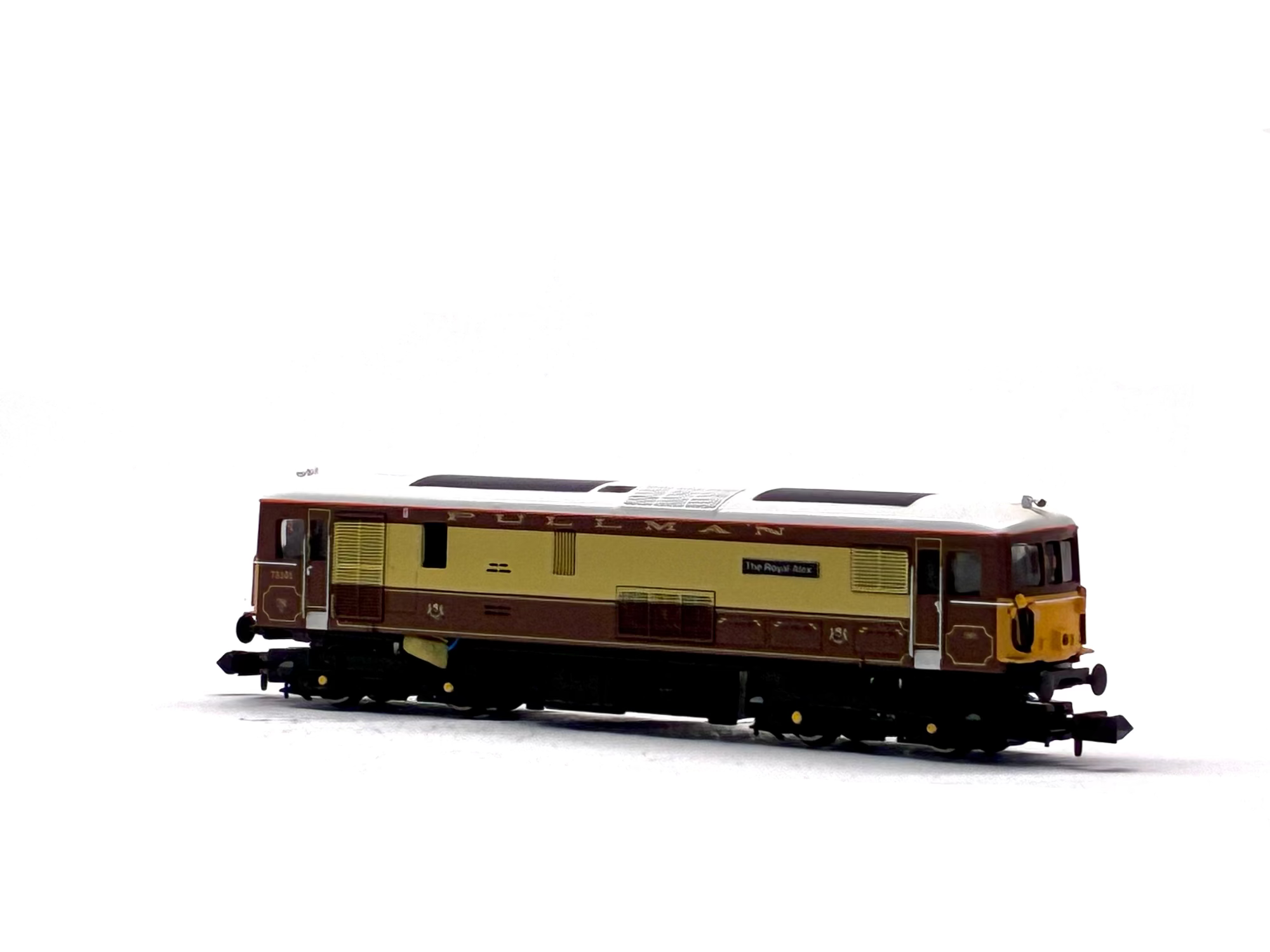 Dapol DAGM235 Class 73 73101 'The Royal Alex' in Pullman Umber & Cream