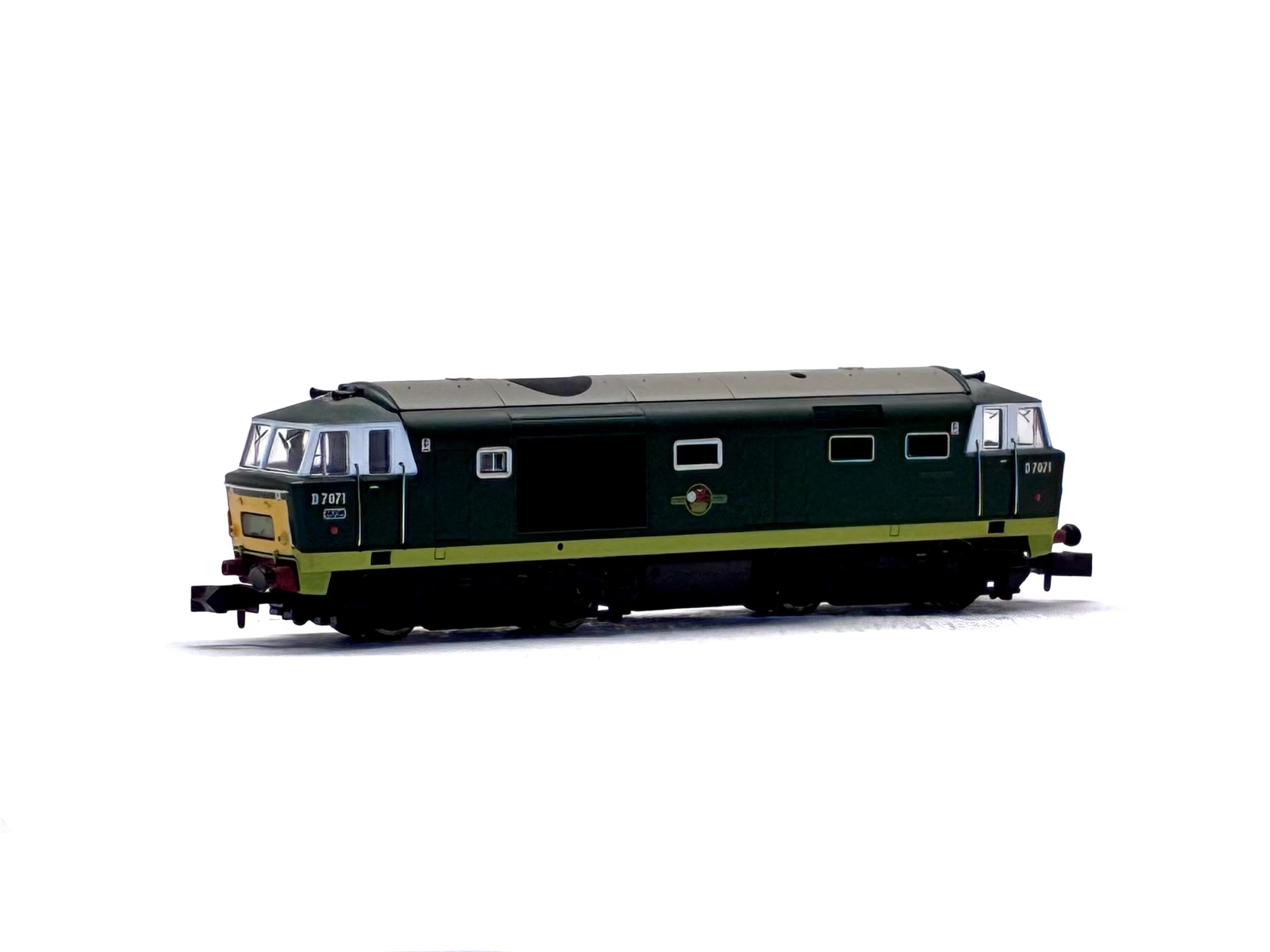 Dapol 2D-018-005 Class 35 'Hymek' D7072 in BR green unpowered dummy