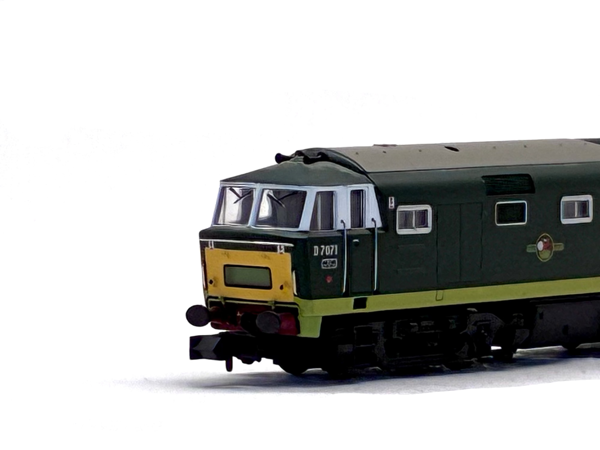 Dapol 2D-018-005 Class 35 'Hymek' D7072 in BR green unpowered dummy