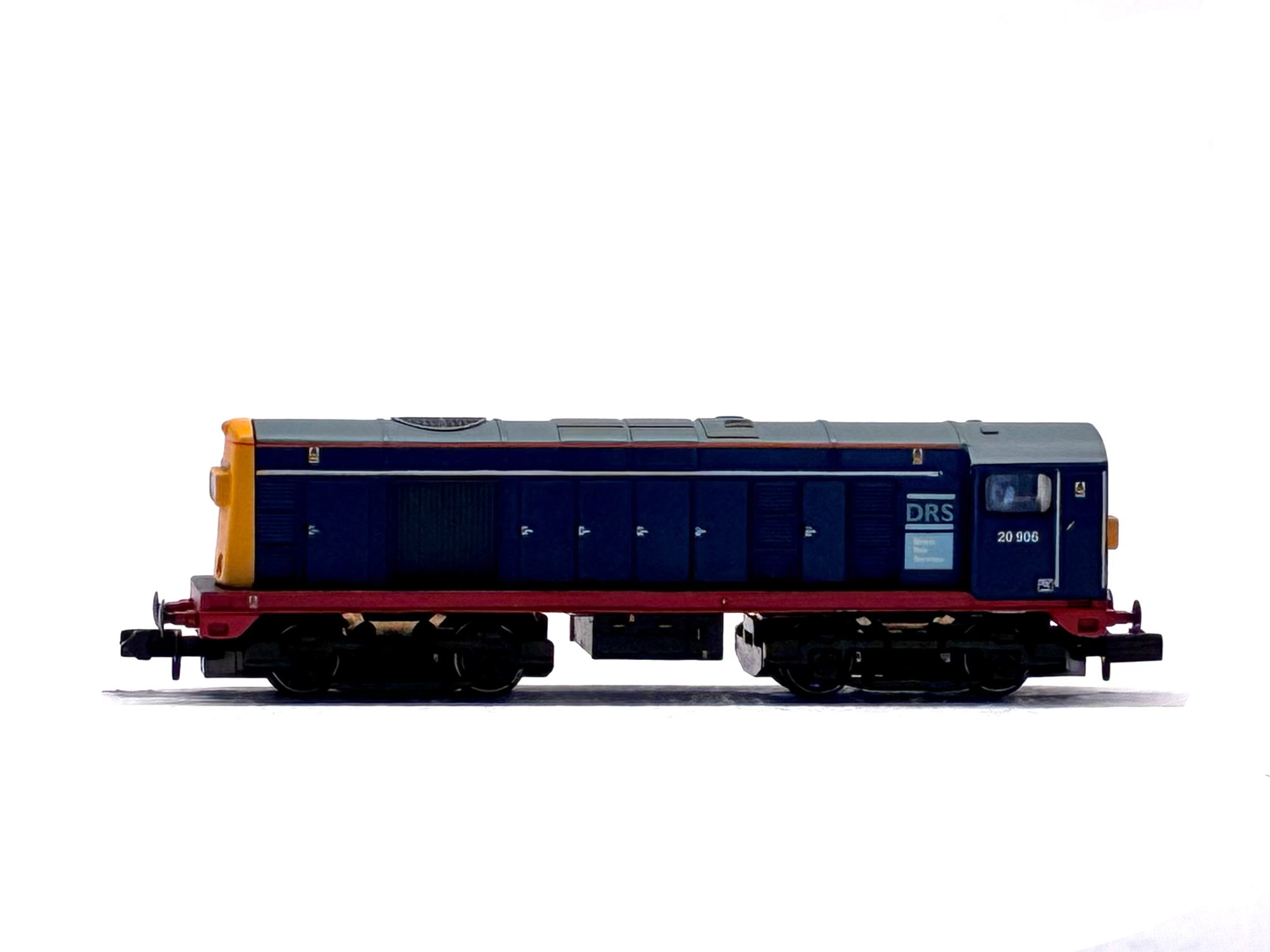 Graham Farish 371-025 Class 20/9 20906 in DRS Blue