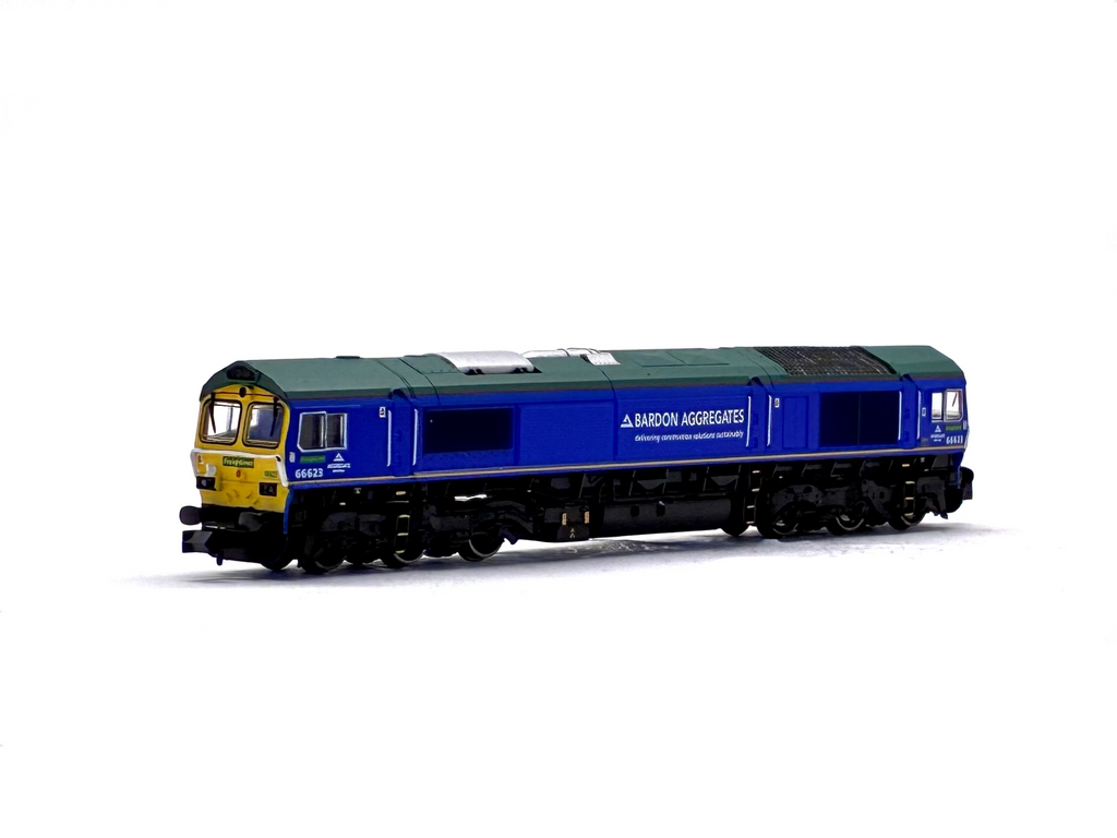 Dapol ND068 Class 66 diesel 66623 Bardon Aggregates livery, operated by Freightliner