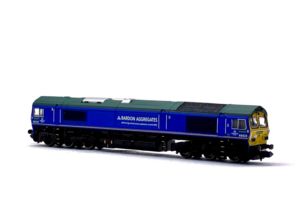 Dapol ND068 Class 66 diesel 66623 Bardon Aggregates livery, operated by Freightliner