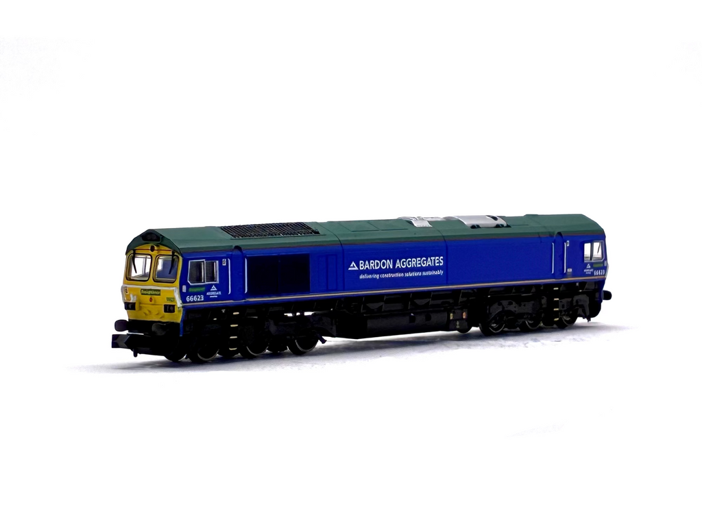 Dapol ND068 Class 66 diesel 66623 Bardon Aggregates livery, operated by Freightliner
