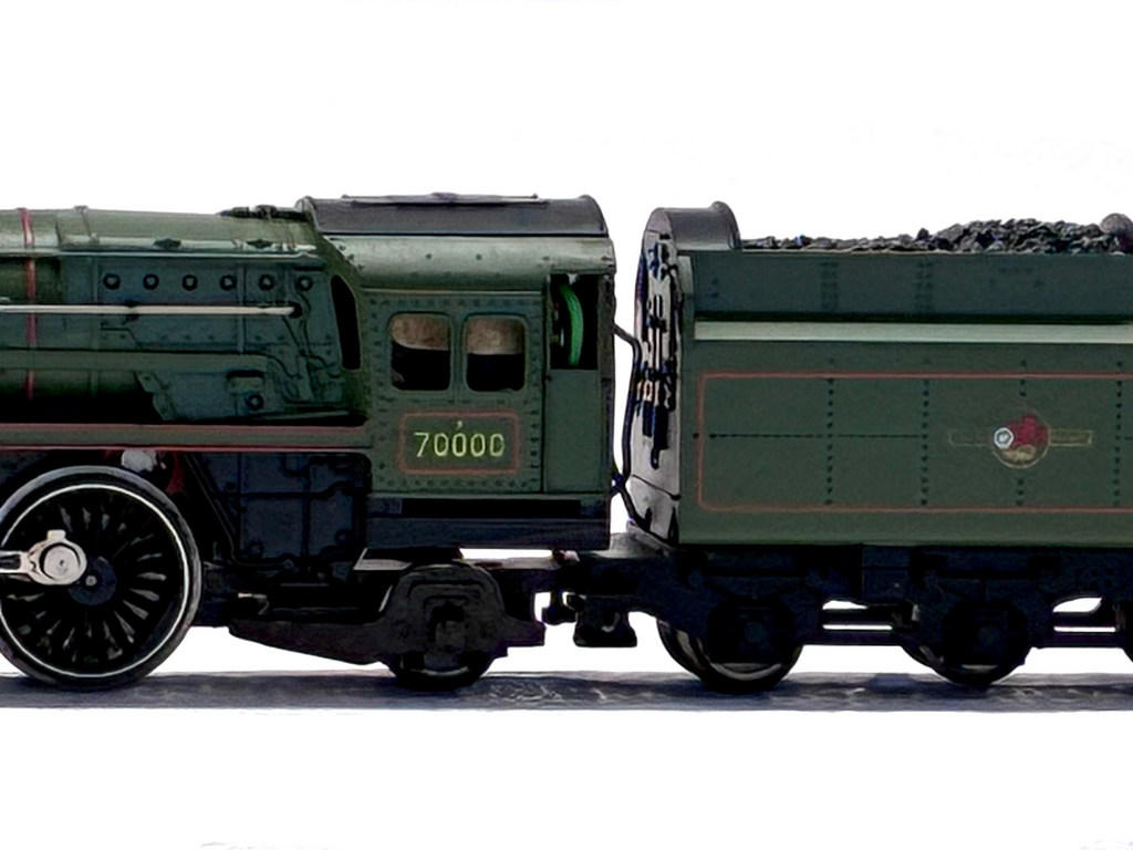 Minitrix 12037mini Britannia Class 4-6-2 'Britannia' 70000 in BR green with Late Crest