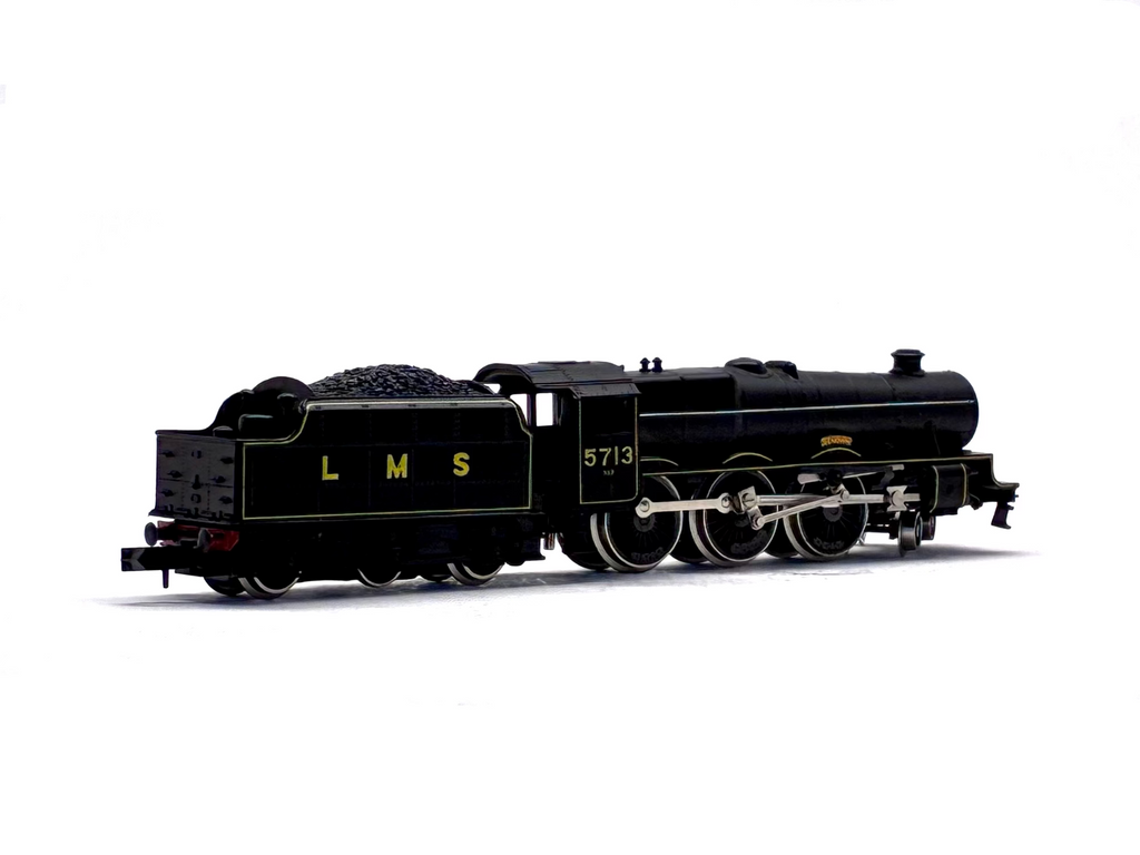 Peco Jubilee Class 4-6-0 No. 5713 Renown LMS Black