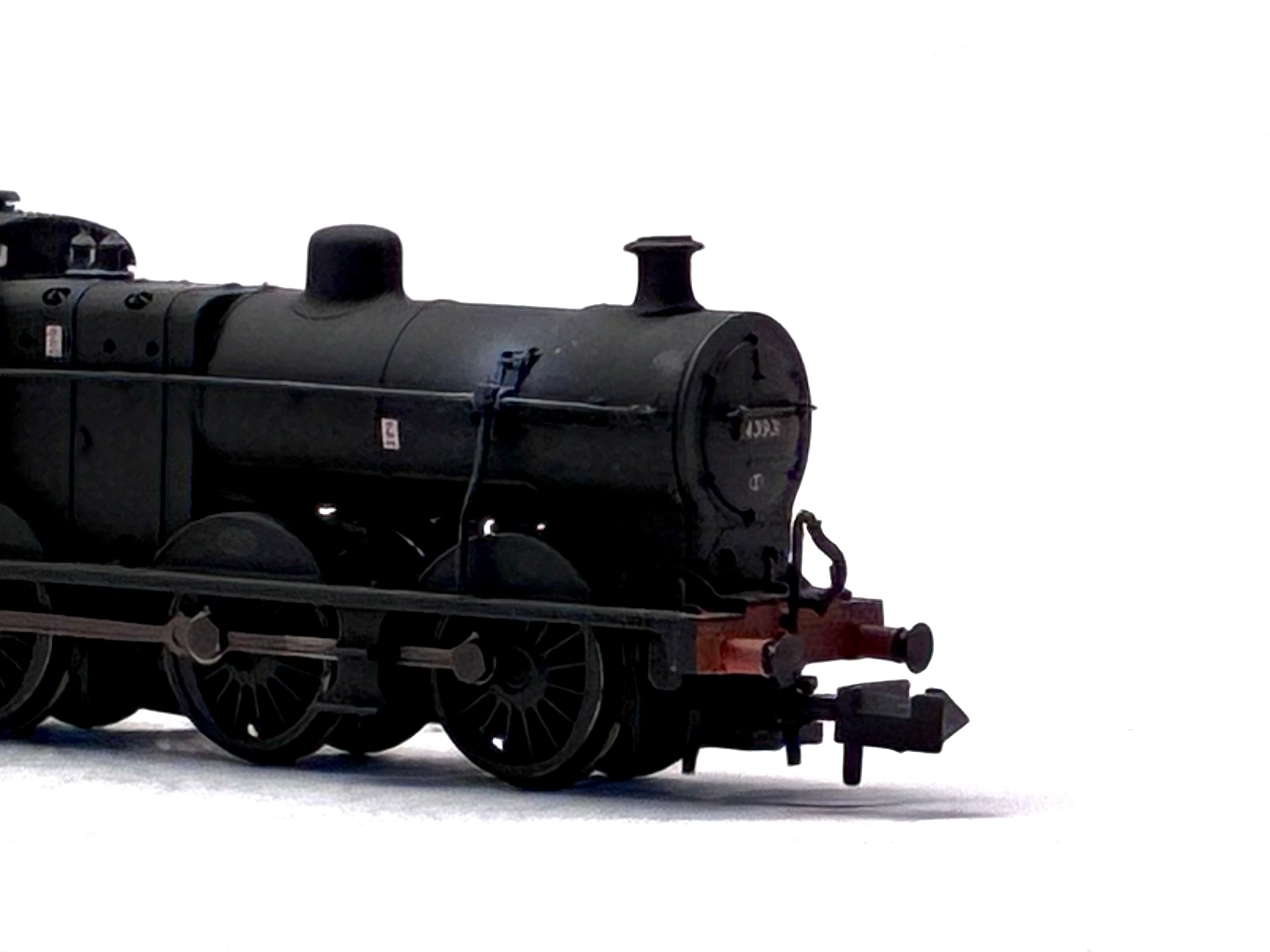 Graham Farish 372-065 Class 4F 0-6-0 43931 in BR black with late crest weathered