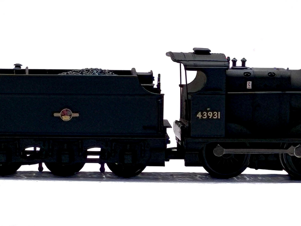 Graham Farish 372-065 Class 4F 0-6-0 43931 in BR black with late crest weathered