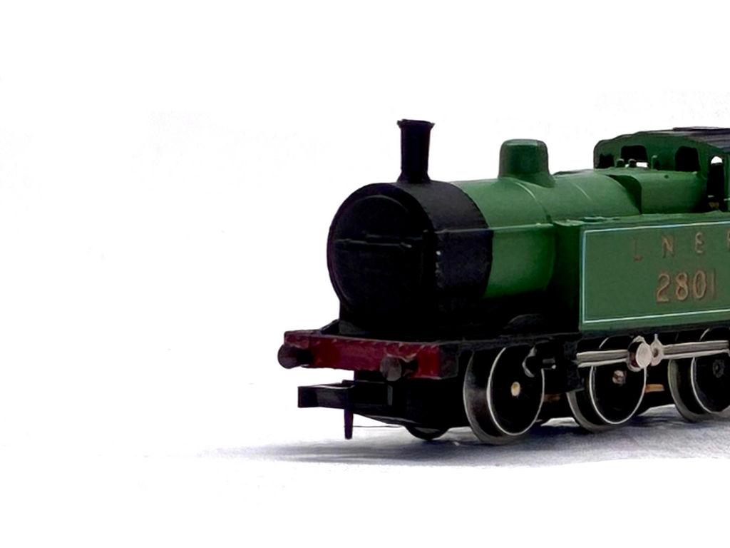 Graham Farish 1702 General Purpose 0-6-0T 2801 in LNER green