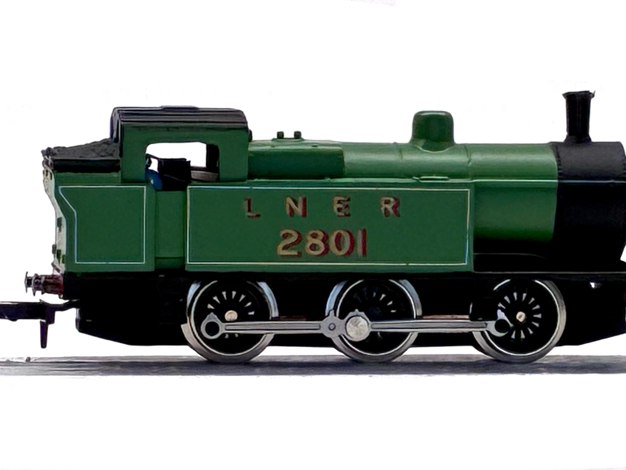 Graham Farish 1702 General Purpose 0-6-0T 2801 in LNER green