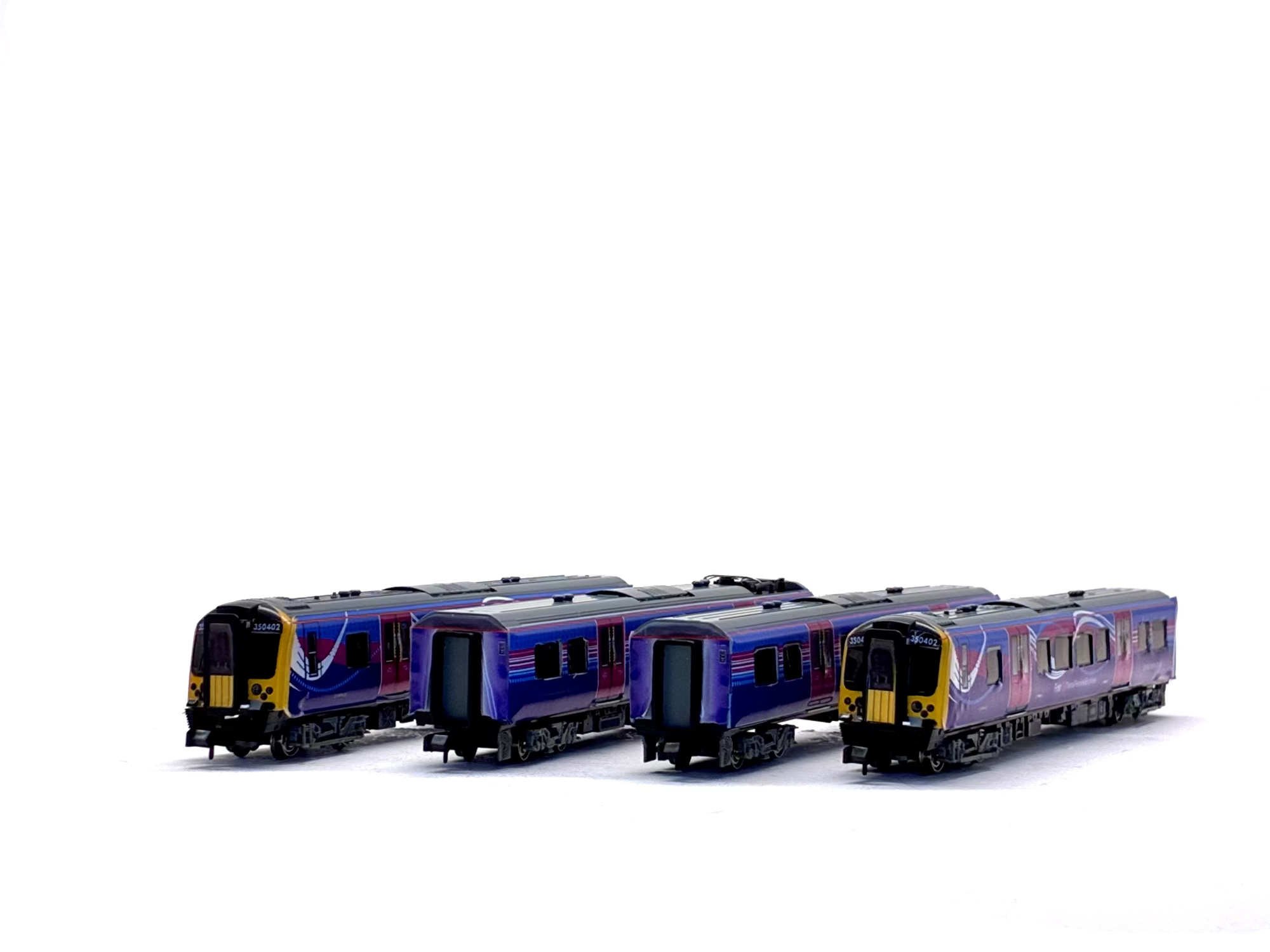 Graham Farish 371-700 Class 350/1 Desiro 4-car EMU 350 111 Rebranded