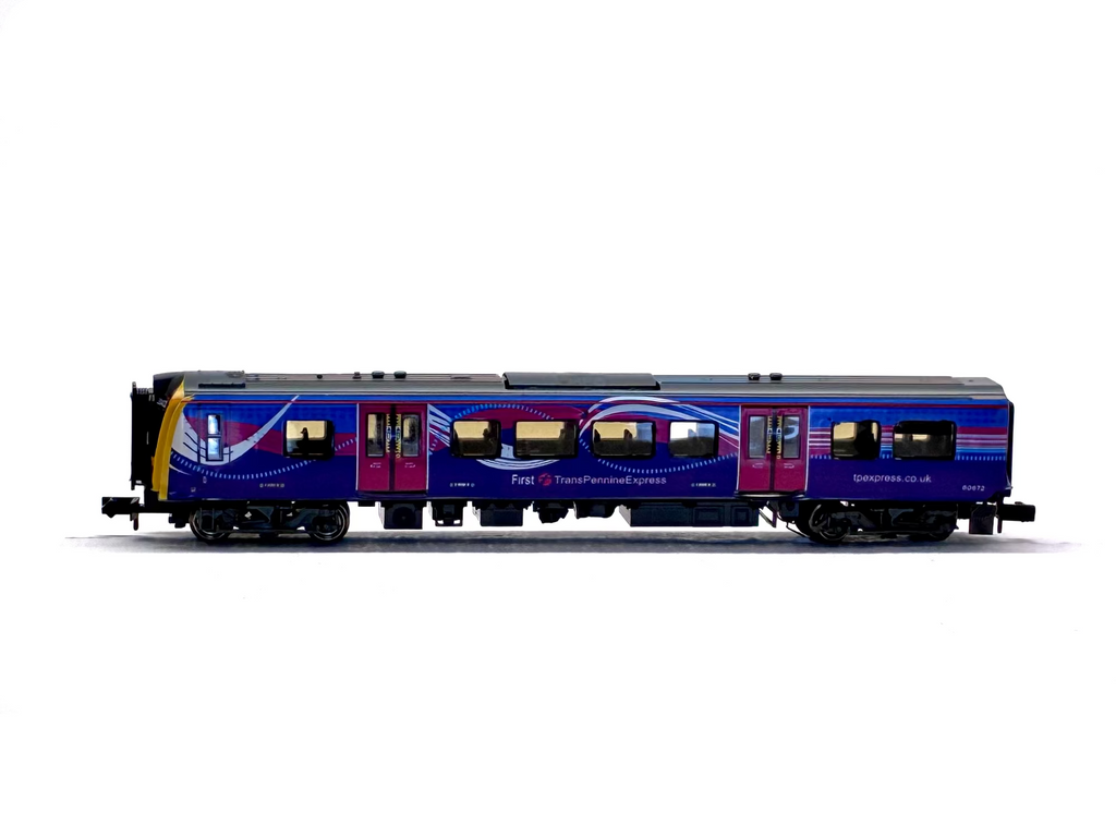 Graham Farish 371-700 Class 350/1 Desiro 4-car EMU 350 111 Rebranded