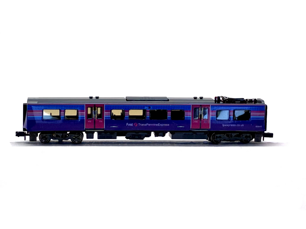Graham Farish 371-700 Class 350/1 Desiro 4-car EMU 350 111 Rebranded