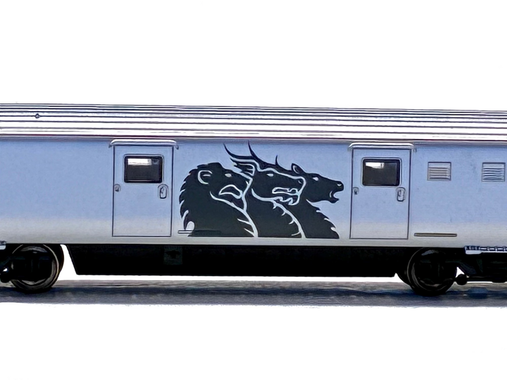Dapol ND101 Class 67 and DVT in EWS managers train silver livery