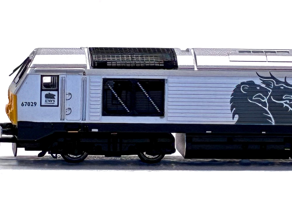 Dapol ND101 Class 67 and DVT in EWS managers train silver livery
