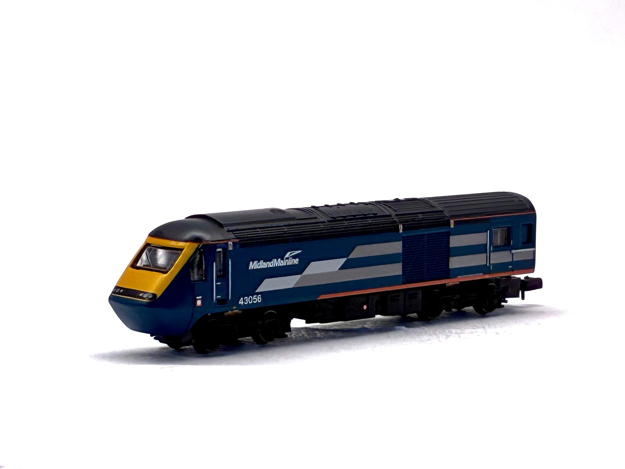 Graham Farish 371-475A HST 125 3 car set in Midland Mainline new livery