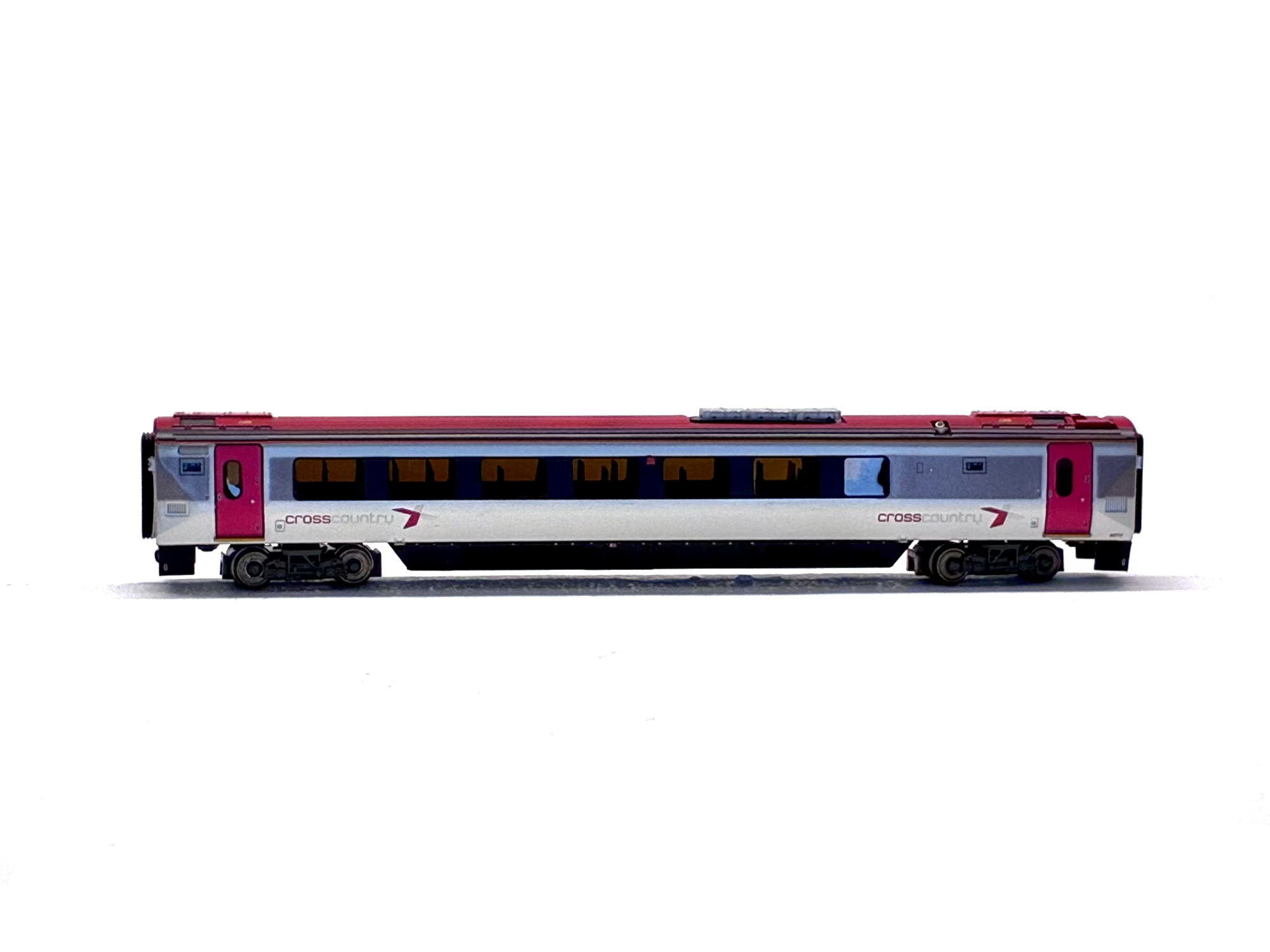 Graham Farish 371-678 Class 220 Voyager 220017 in Cross Country livery 4 car set
