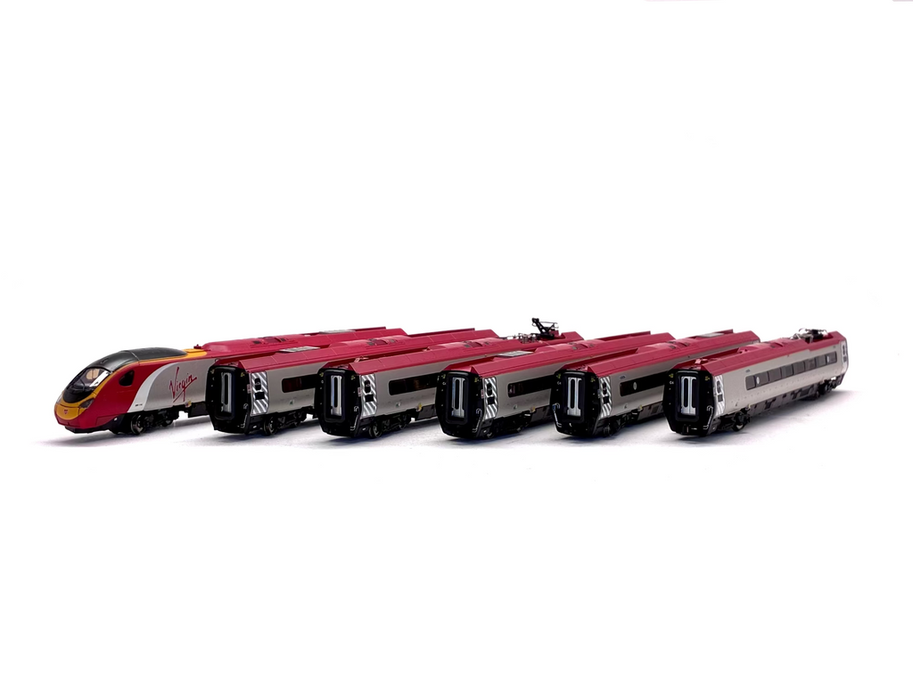 Revolution Trains N Class 390 'Pendolino' city of Manchester sound 11 car set