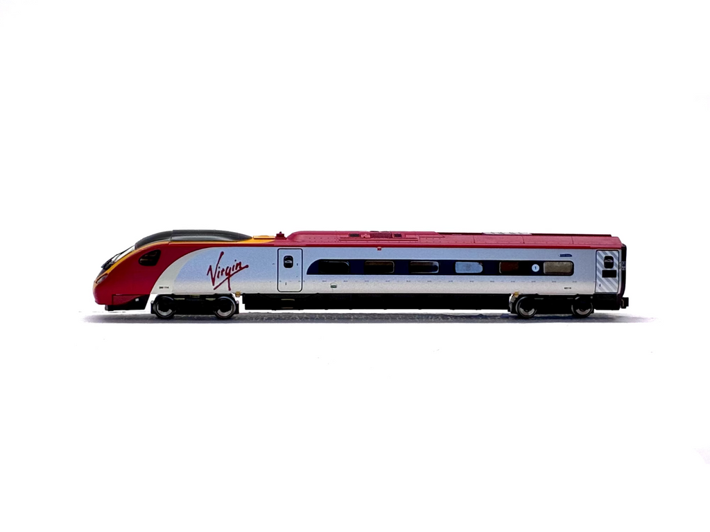 Revolution Trains N Class 390 'Pendolino' city of Manchester sound 11 car set
