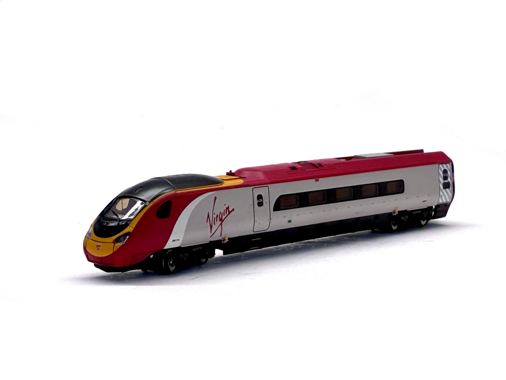 Revolution Trains N Class 390 'Pendolino' city of Manchester sound 11 car set