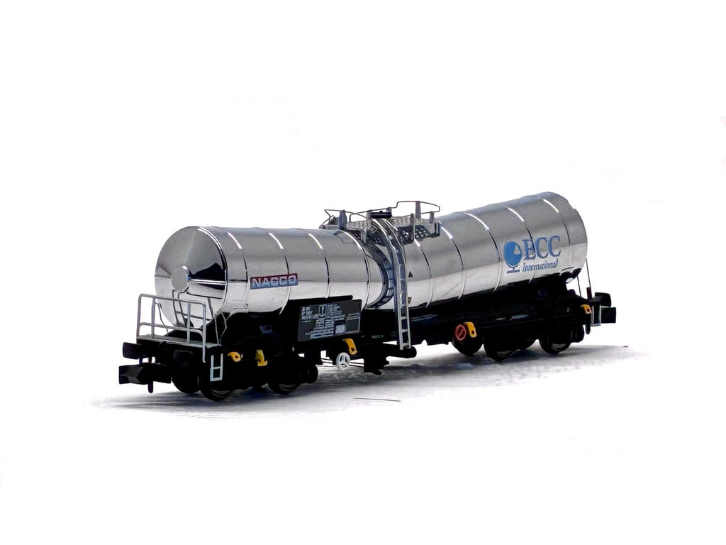 Dapol 2F-027-002 ICA 'Silver Bullet' bogie tank wagon in NACCO/ECC livery