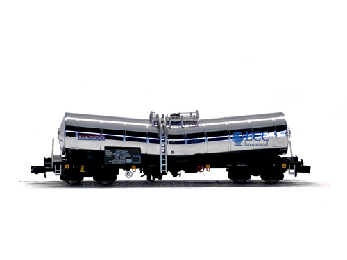 Dapol 2F-027-002 ICA 'Silver Bullet' bogie tank wagon in NACCO/ECC livery