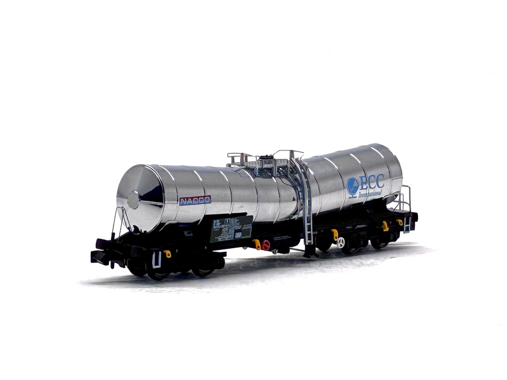 Dapol 2F-027-002 ICA 'Silver Bullet' bogie tank wagon in NACCO/ECC livery