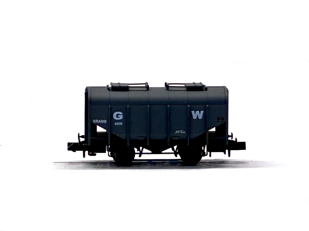 Dapol NB042B Bulk grain hopper wagon 42303 in GWR grey