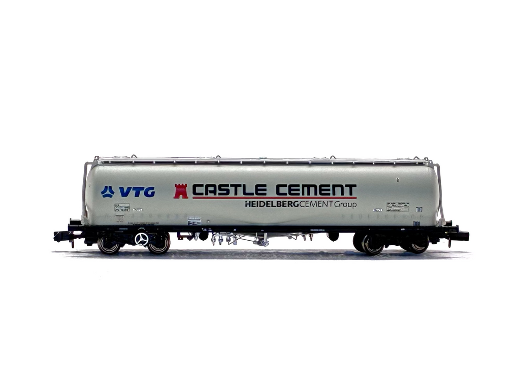 Graham Farish 377-676A 100 Tonne JPA Cement Wagon "VTG Castle Cement" in grey