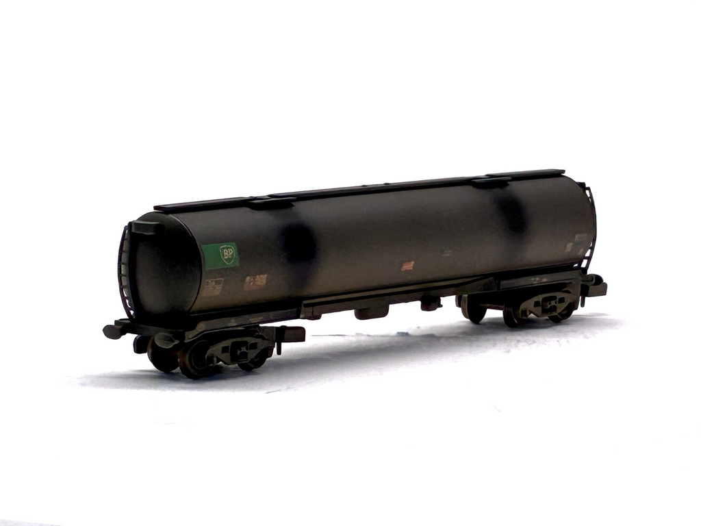 Graham Farish 373-554 100 ton bogie tank wagon 'BP' black