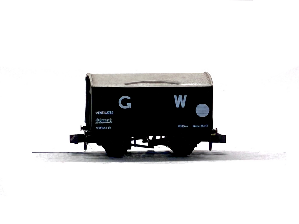 Peco Products NR-43W Box Van in GWR Grey 100418