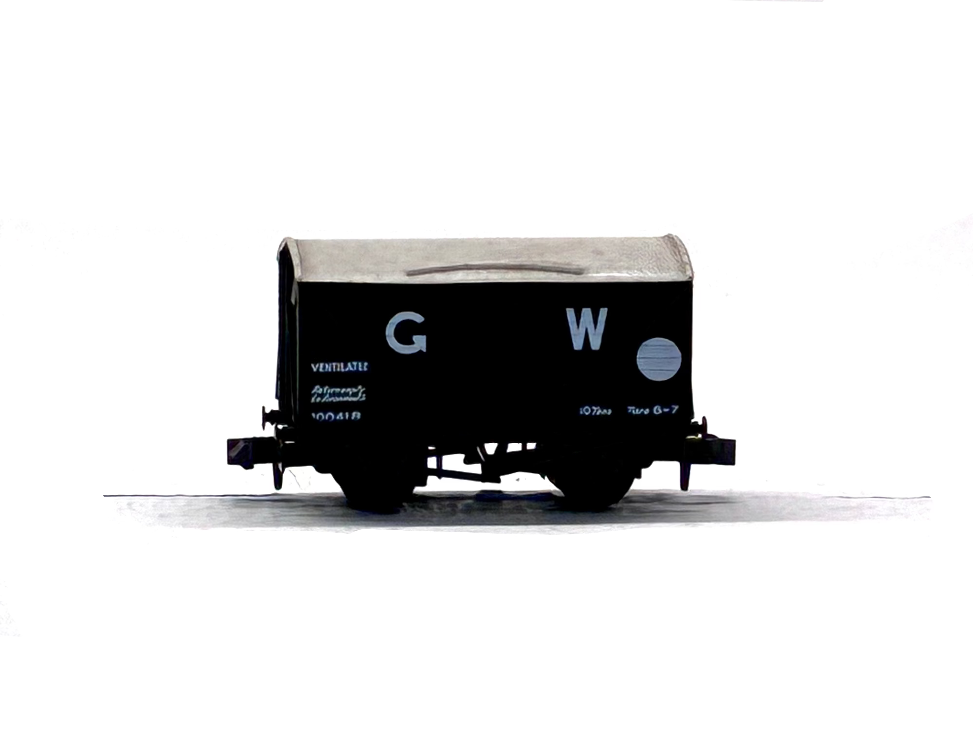Peco Products NR-43W Box Van in GWR Grey 100418