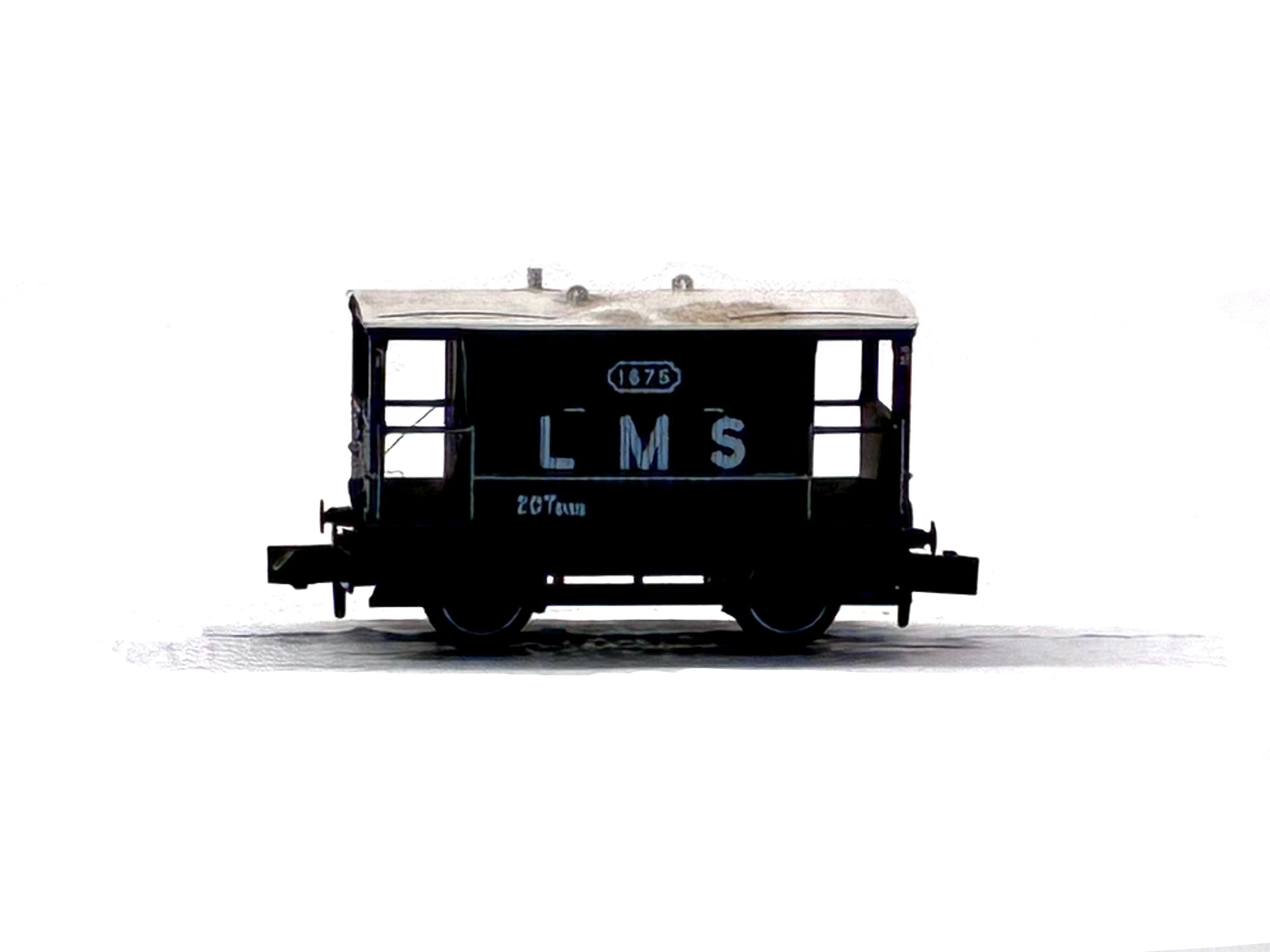 Peco Products NR-48M LMS 20 ton brake van in LMS grey 1675