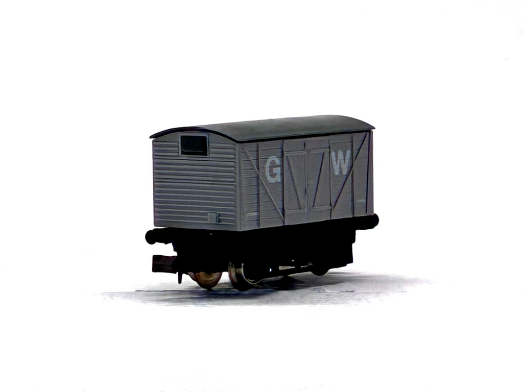 Lima L305605a 12T Corrugated End Van in GWR Grey