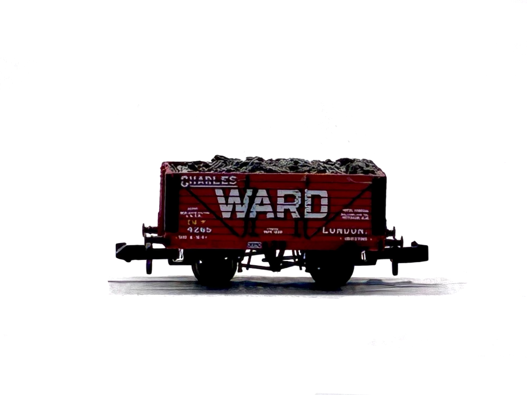 Graham Farish 377-152 8-plank wagon "Charles Ward"