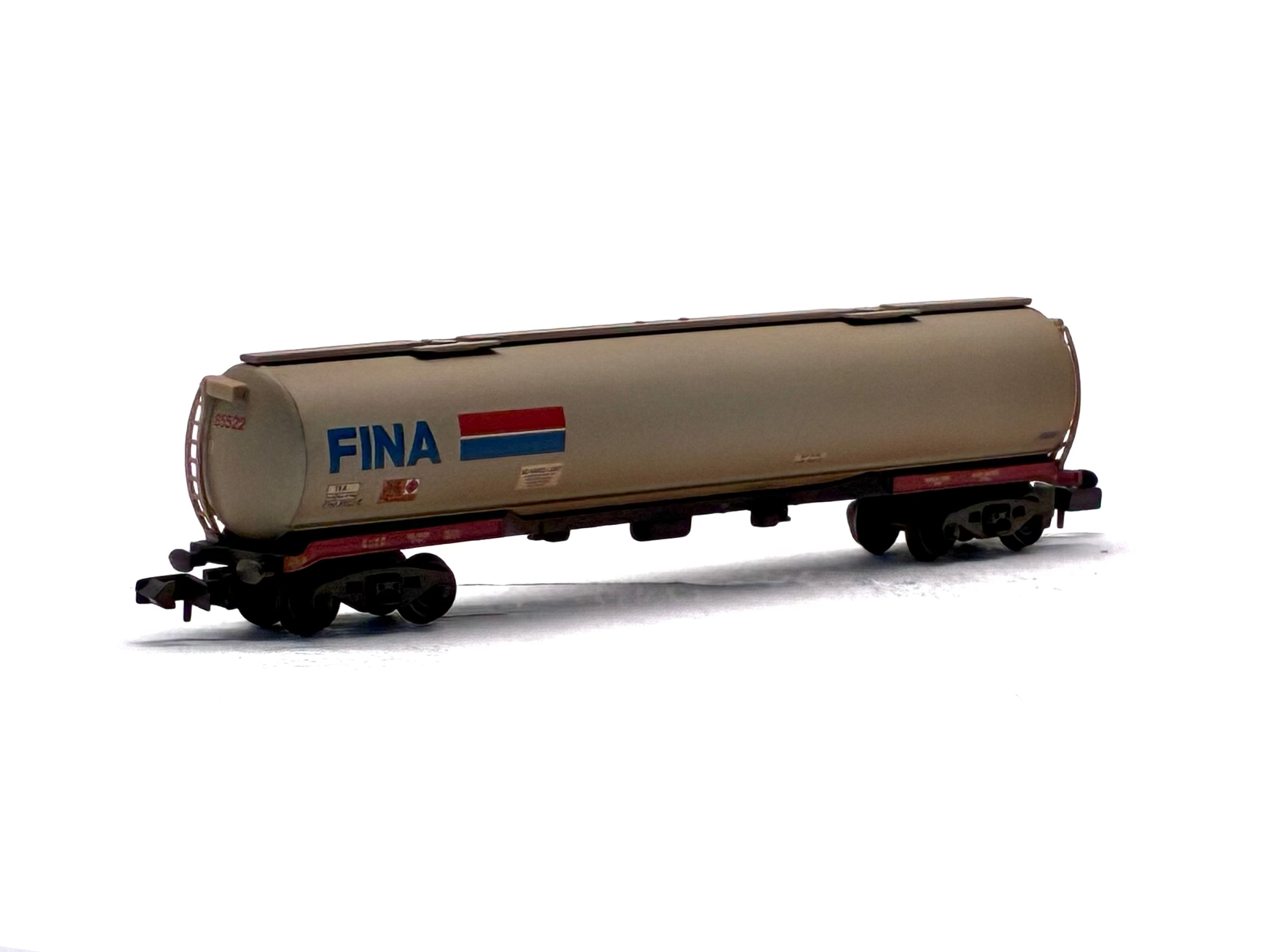 Graham Farish 373-556A 100 Ton Bogie Tank Wagon 'Fina' Weathered