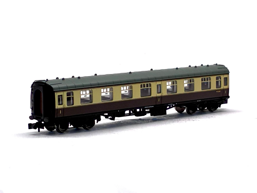Graham Farish 374-818 Mk1 FO First Open (WR) Chocolate & Cream (Blue Riband)