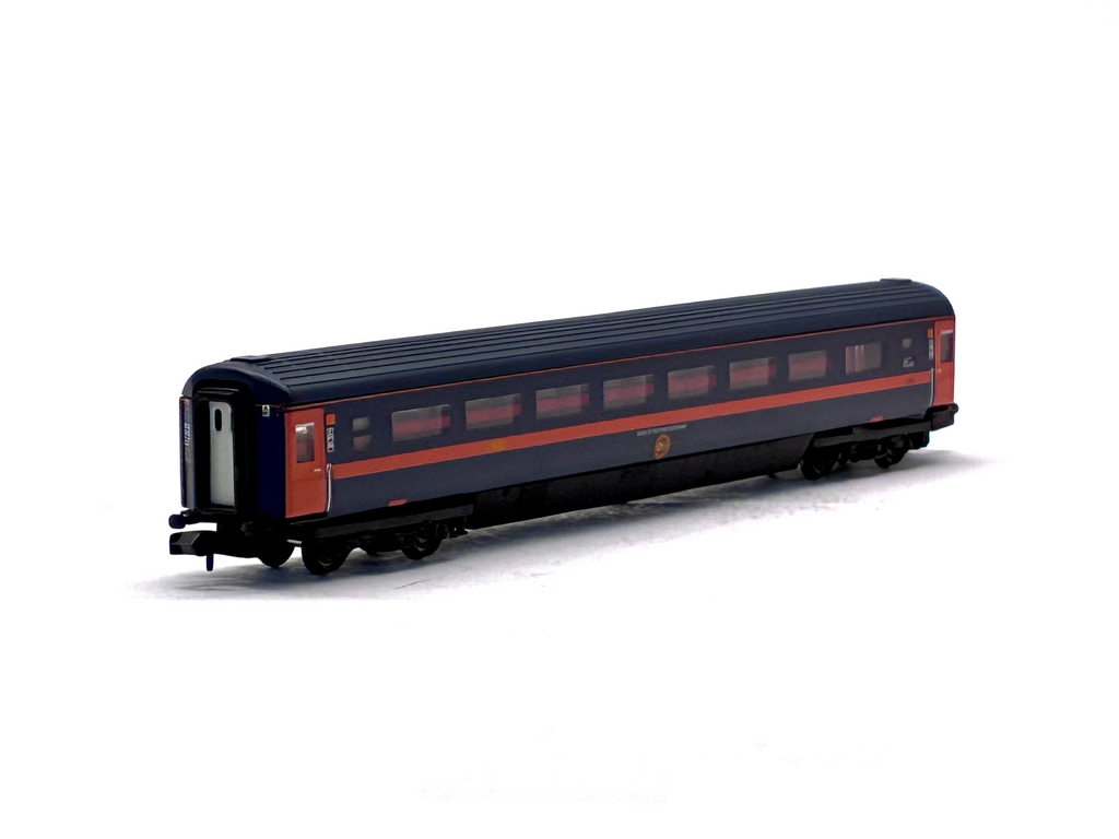 Graham Farish 371-480-42058 Mk 3 Tourist second coach 42058 in GNER livery