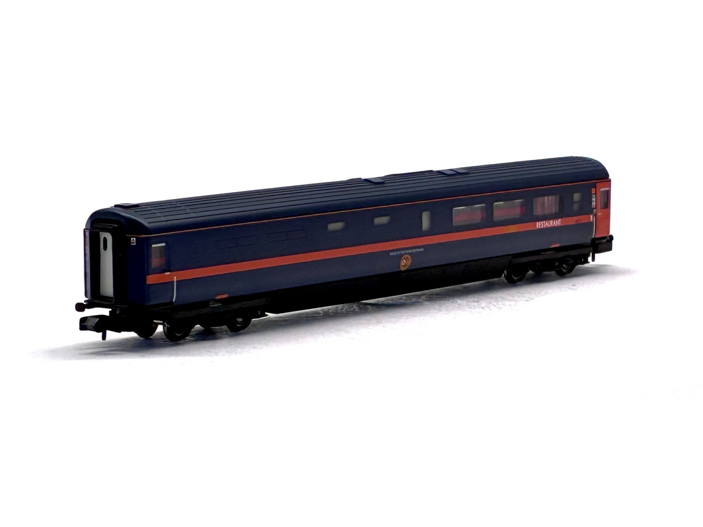 Graham Farish 374-378A Mk3 TRFB restaurant in "GNER" livery 40711