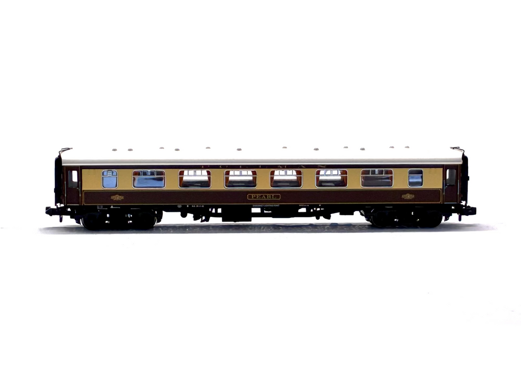 Graham Farish 374-200E BR Mk1 FP Pullman First Parlour Car 'Pearl' Umber & Cream