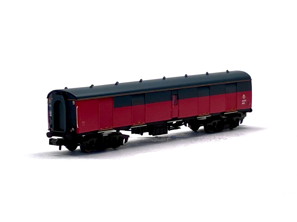 Graham Farish 374-777A BR Mk1 Super BG Full Brake EWS (Royal Mail Logo) Red & Grey