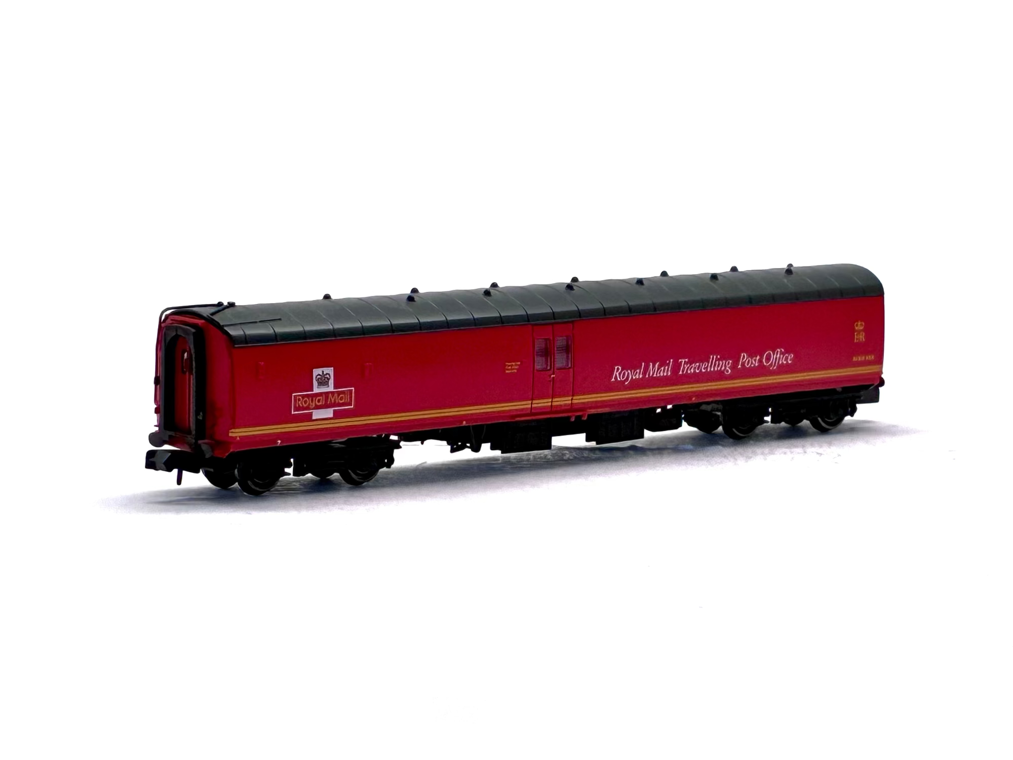 Graham Farish 374-900 Mk I TPO Coach Royal Mail Travelling Post Office Red 80305 NSX