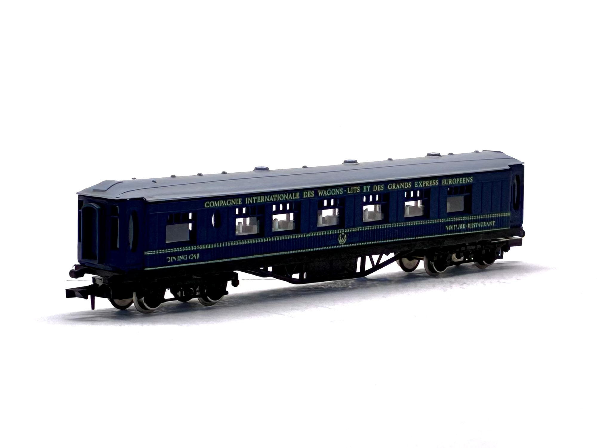 Graham Farish 0647 CIWL dining car